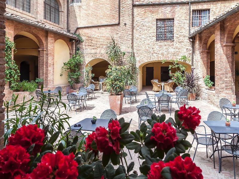 Il Chiostro Del Carmine Hotel Siena Exterior photo