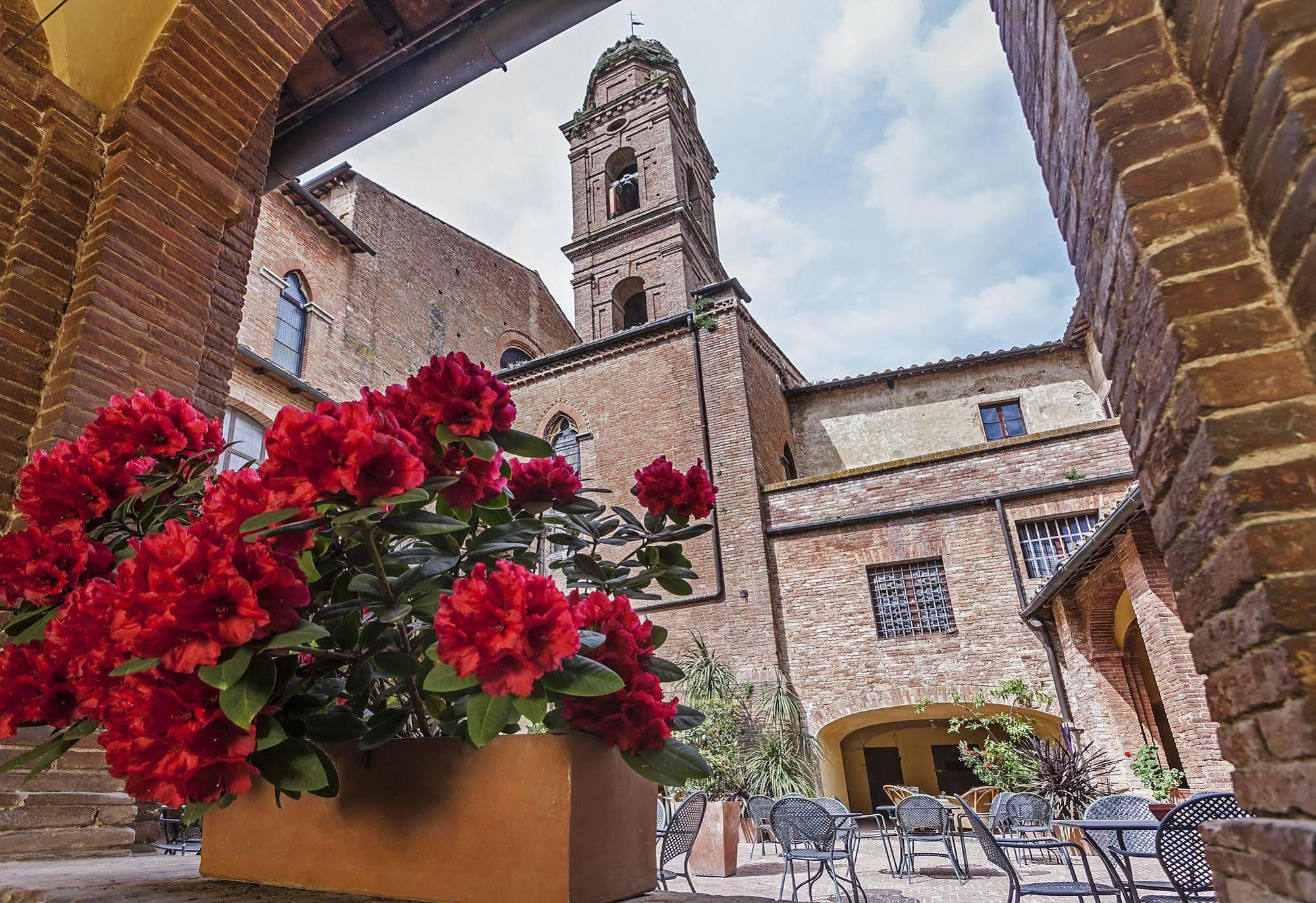 Il Chiostro Del Carmine Hotel Siena Exterior photo